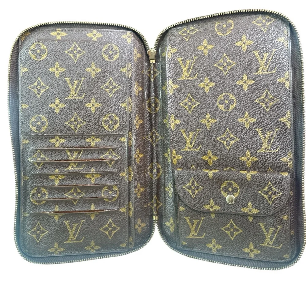 Louis Vuitton Travel Organizer wallet - Picture 1 of 10